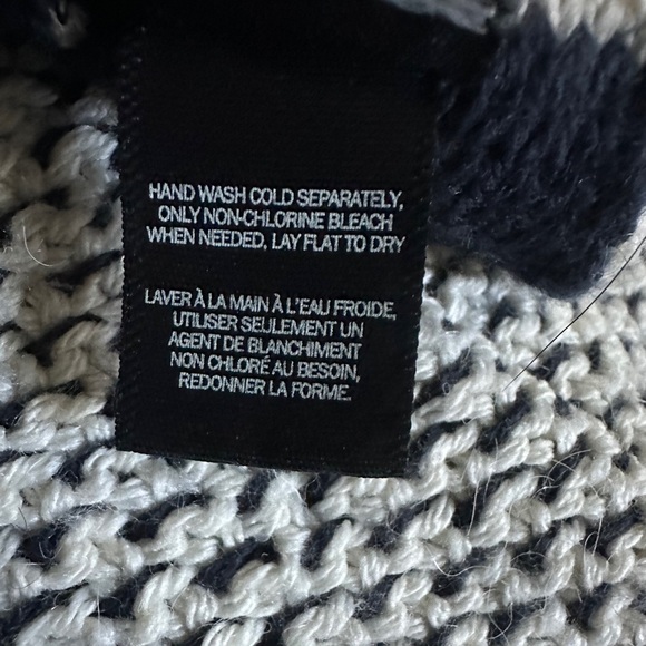 Indigo shawl with pockets - Picture 4 of 8